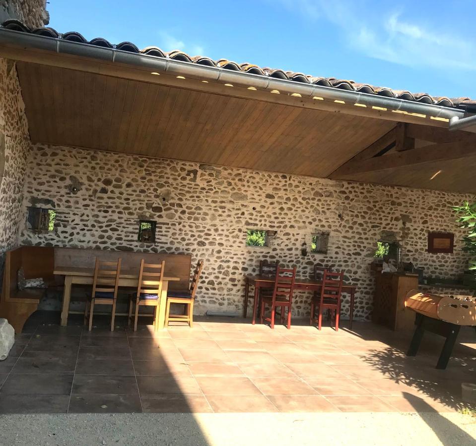 La Bergerie Des Amandiers Chambres Et Table D'Hotes Malataverne Екстериор снимка